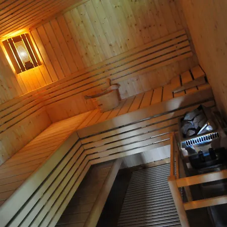 Semesterbostad Serene In With Sauna